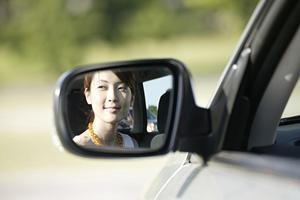 適正価格でスピーディな板金塗装